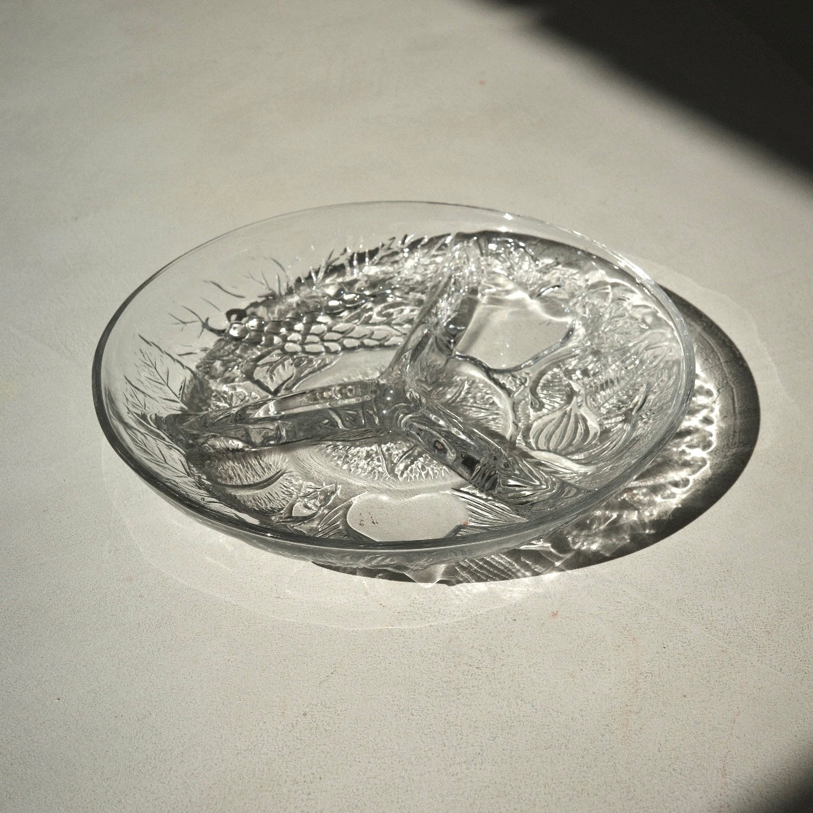 THE VINTAGE GLASS PLATTER TRAY